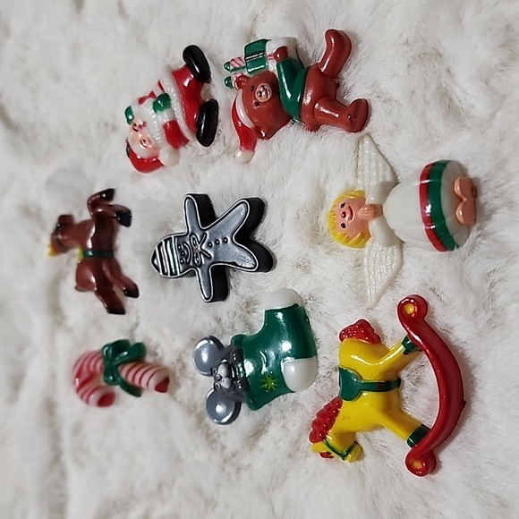 VINTAGE CHRISTMAS DECORATIVE ASSORTMENT BUNDLE - Picture 11 of 12